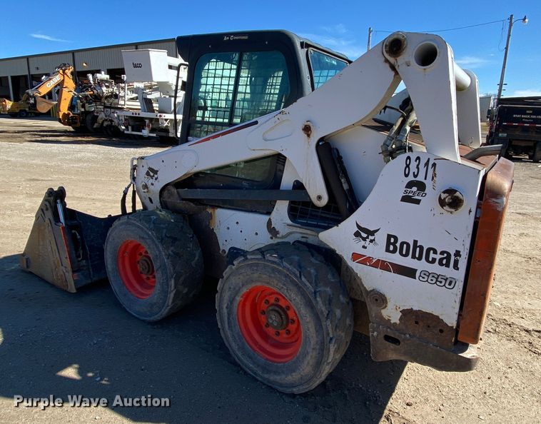 image for item HR9454 2010 Bobcat S650  skid steer loader