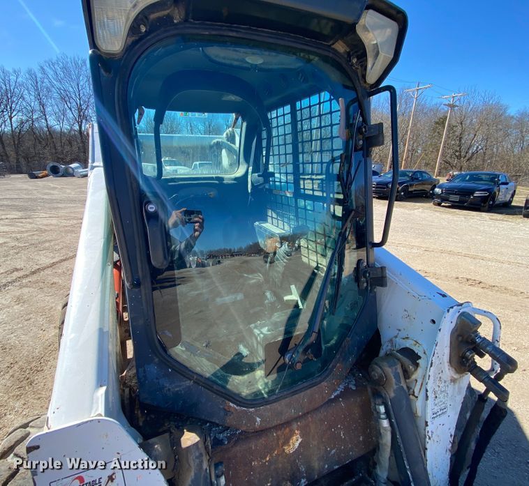 image for item HR9454 2010 Bobcat S650  skid steer loader