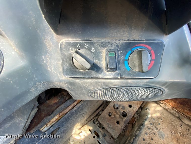 image for item HR9454 2010 Bobcat S650  skid steer loader