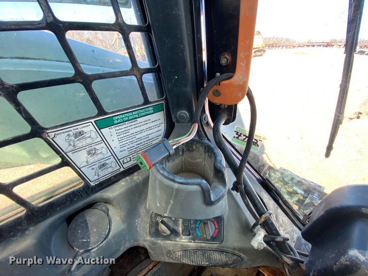 image for item HR9454 2010 Bobcat S650  skid steer loader
