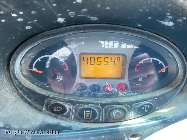 image for item HR9454 2010 Bobcat S650  skid steer loader