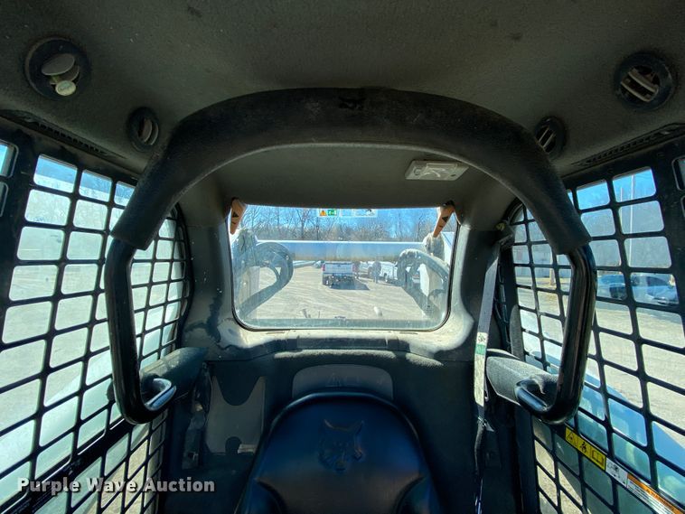 image for item HR9454 2010 Bobcat S650  skid steer loader