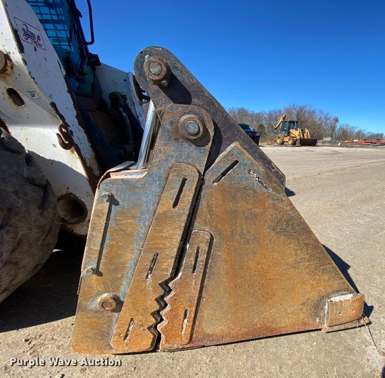 image for item HR9454 2010 Bobcat S650  skid steer loader