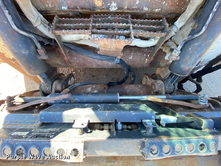 image for item HR9454 2010 Bobcat S650  skid steer loader