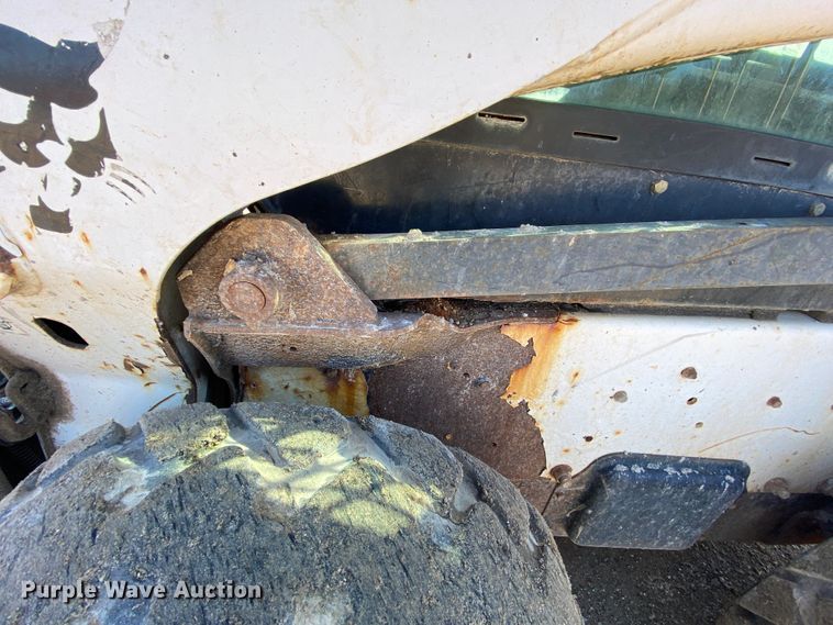 image for item HR9454 2010 Bobcat S650  skid steer loader