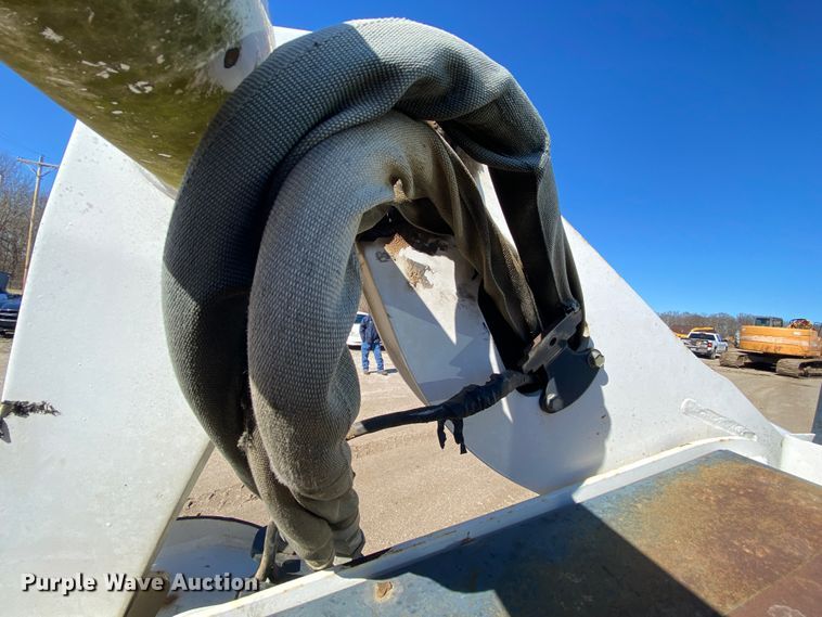 image for item HR9454 2010 Bobcat S650  skid steer loader