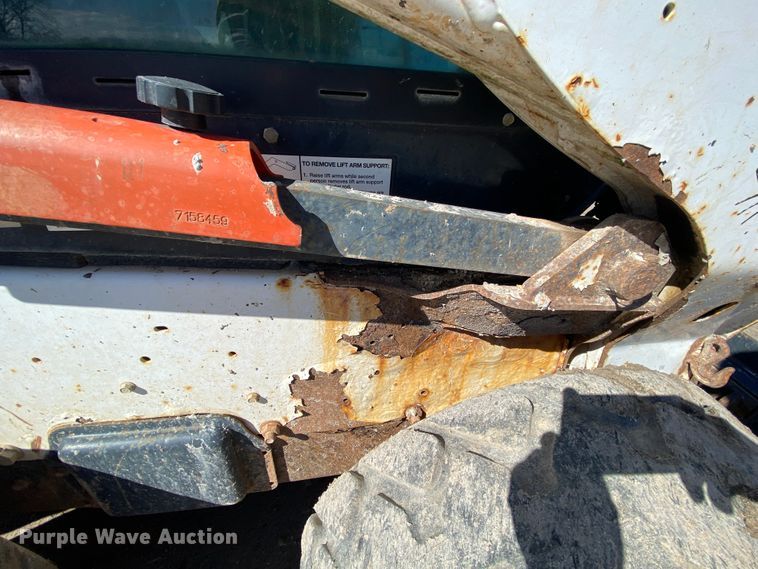 image for item HR9454 2010 Bobcat S650  skid steer loader