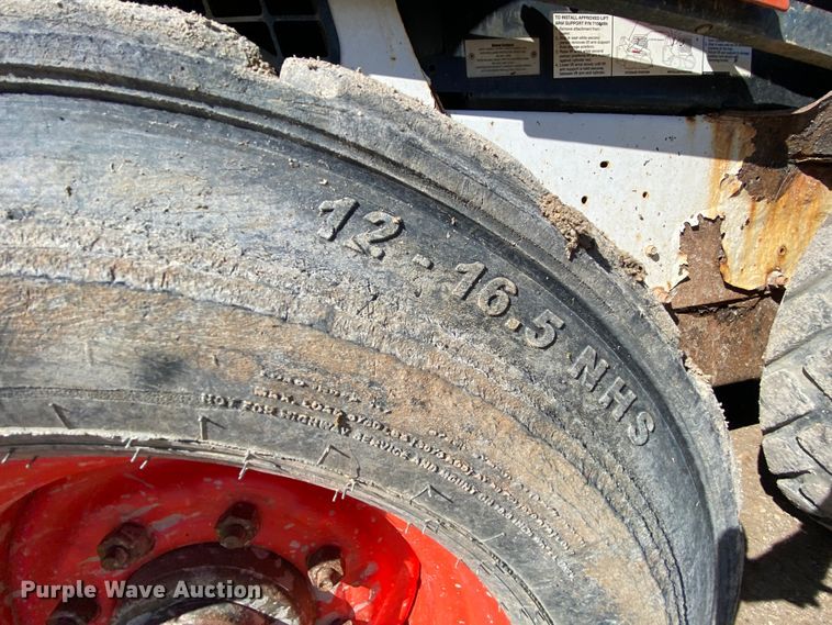 image for item HR9454 2010 Bobcat S650  skid steer loader