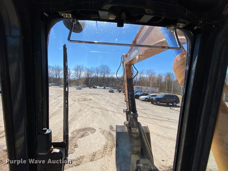 image for item HR9456 2003 Case CX225SR  excavator