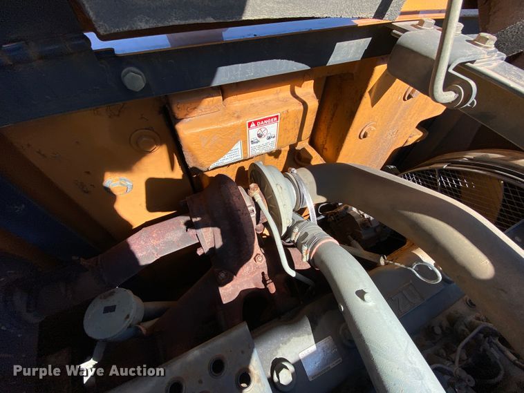 image for item HR9456 2003 Case CX225SR  excavator