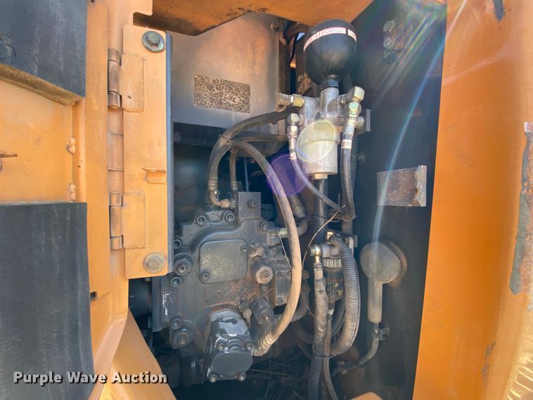 image for item HR9456 2003 Case CX225SR  excavator