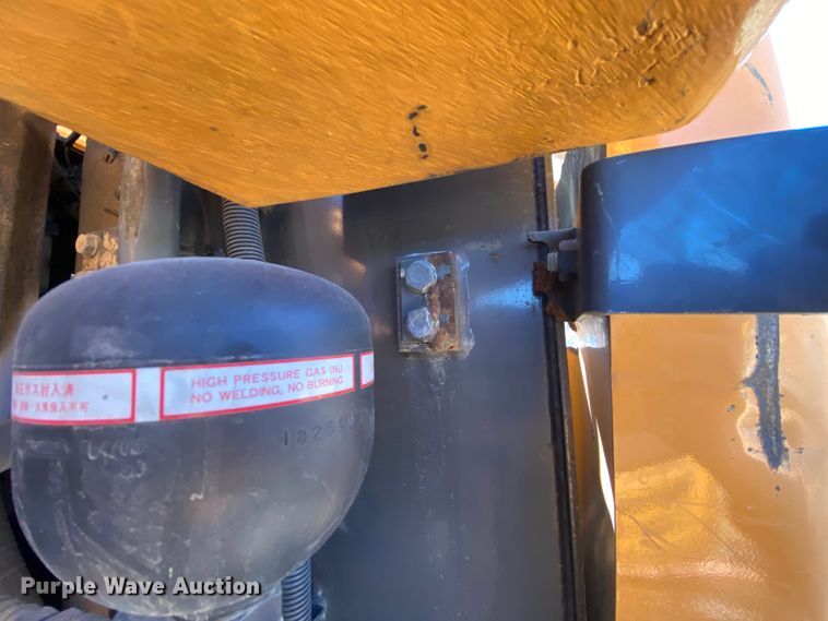 image for item HR9456 2003 Case CX225SR  excavator