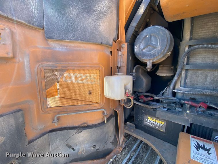 image for item HR9456 2003 Case CX225SR  excavator