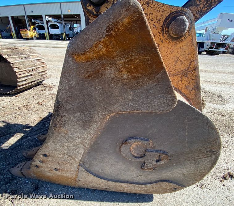 image for item HR9456 2003 Case CX225SR  excavator