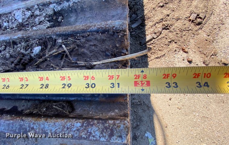 image for item HR9456 2003 Case CX225SR  excavator