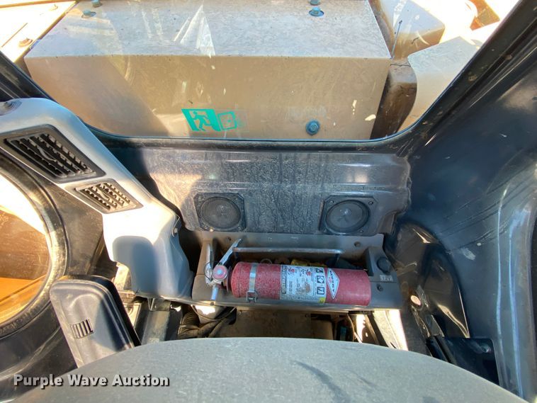 image for item HR9456 2003 Case CX225SR  excavator