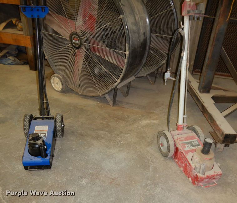 image for item HU9011 (2) jacks