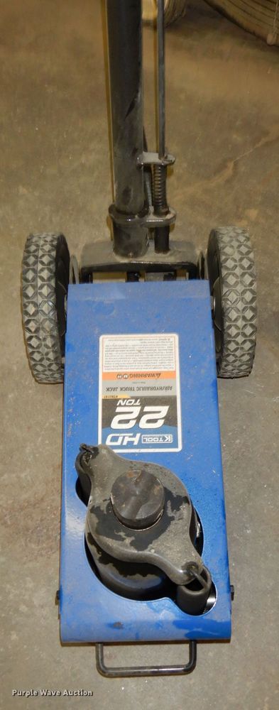 image for item HU9011 (2) jacks