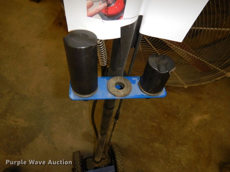 image for item HU9011 (2) jacks