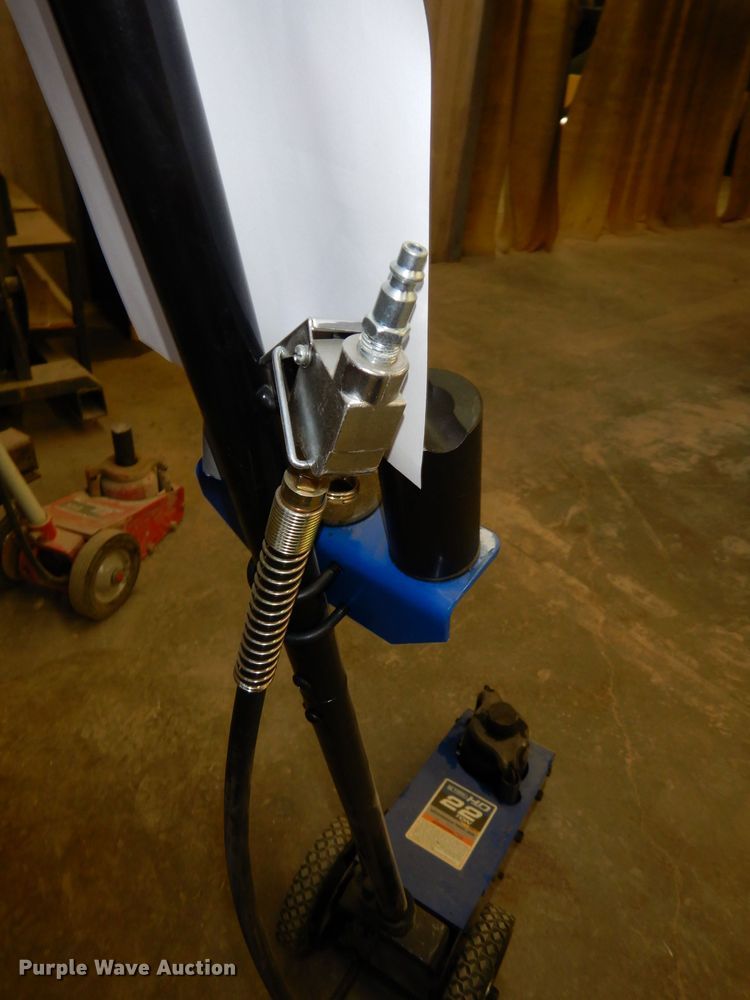 image for item HU9011 (2) jacks