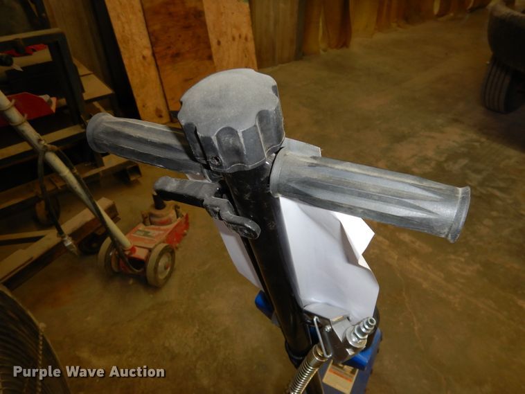 image for item HU9011 (2) jacks