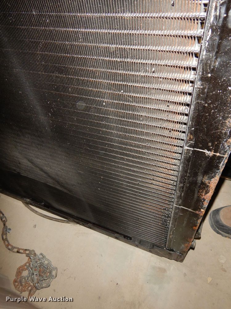 image for item HU9012 Radiator