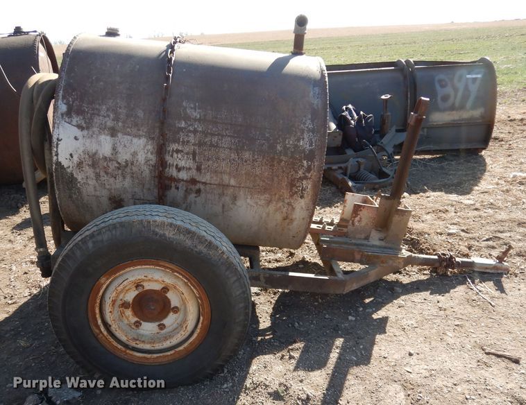 image for item HU9020 Waste oil trailer