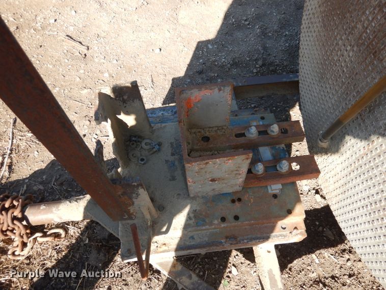 image for item HU9020 Waste oil trailer