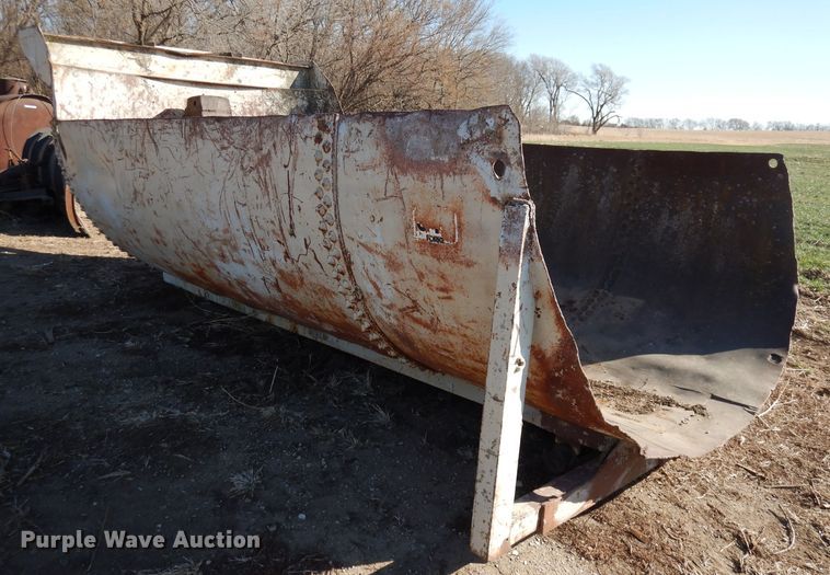 image for item HU9023 Shop built barrel bed