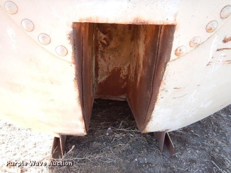 image for item HU9023 Shop built barrel bed