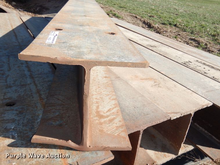 image for item HU9024 (10) H-beams