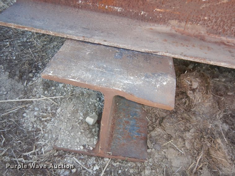 image for item HU9024 (10) H-beams