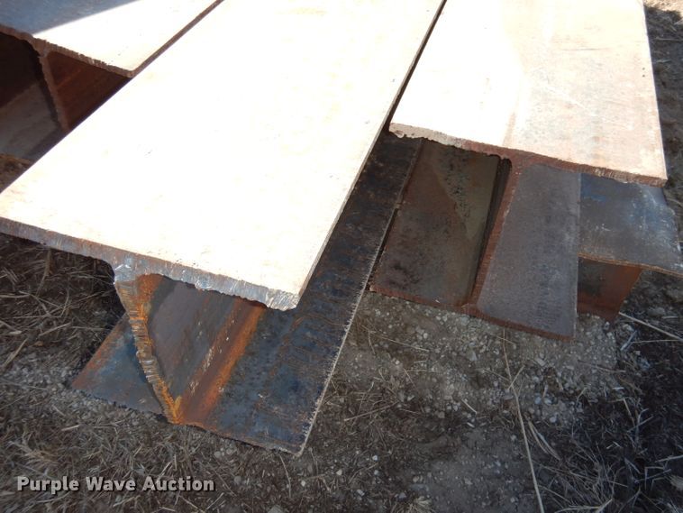 image for item HU9024 (10) H-beams