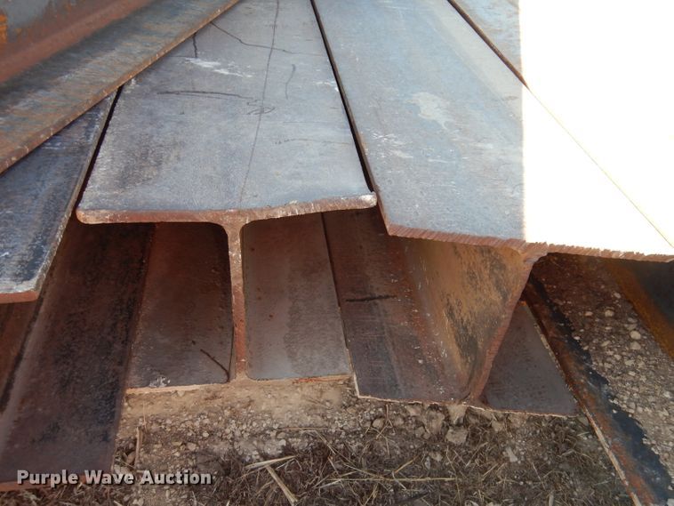 image for item HU9024 (10) H-beams