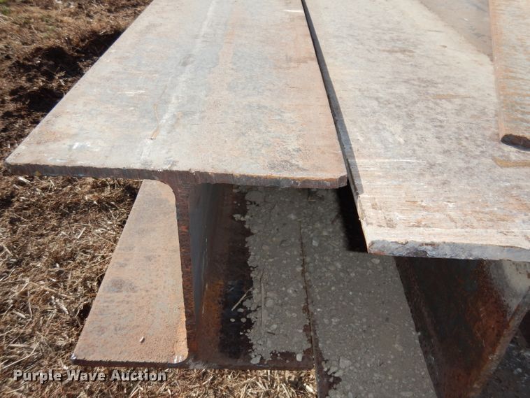 image for item HU9024 (10) H-beams