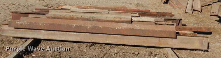 image for item HU9025 Approximately 30 I-beams