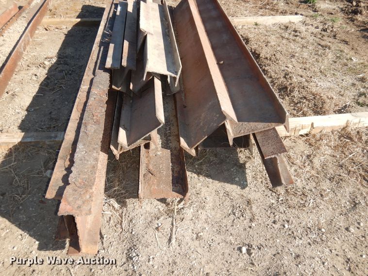 image for item HU9025 Approximately 30 I-beams