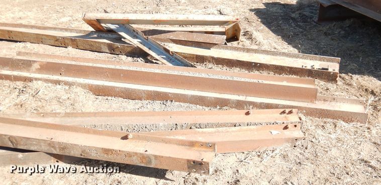 image for item HU9025 Approximately 30 I-beams
