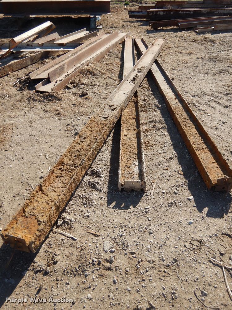 image for item HU9025 Approximately 30 I-beams