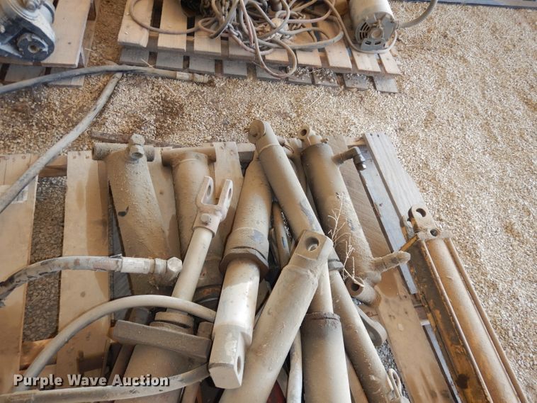 image for item HU9026 Tools