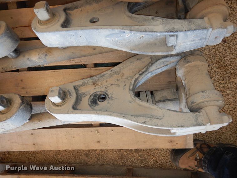 image for item HU9027 (4) Kenworth suspension arms