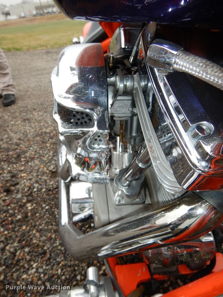 image for item HU9153 2003 Big Dog Pitbull motorcycle