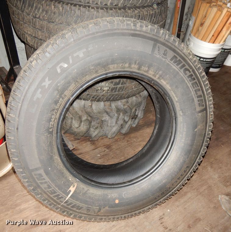 image for item HU9159 (6) Michelin 245/75R17 tires