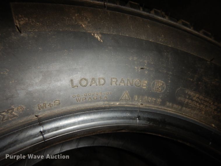 image for item HU9159 (6) Michelin 245/75R17 tires