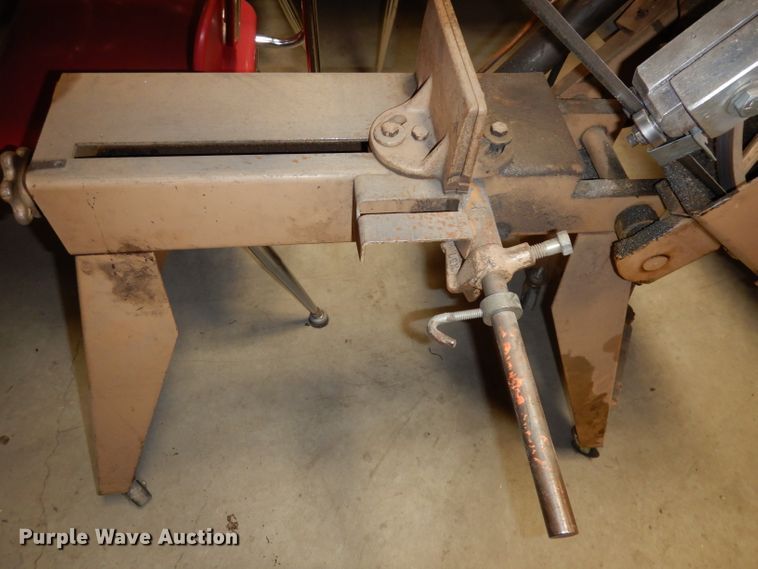 image for item HU9160 Kalamazoo 7AD metal bandsaw