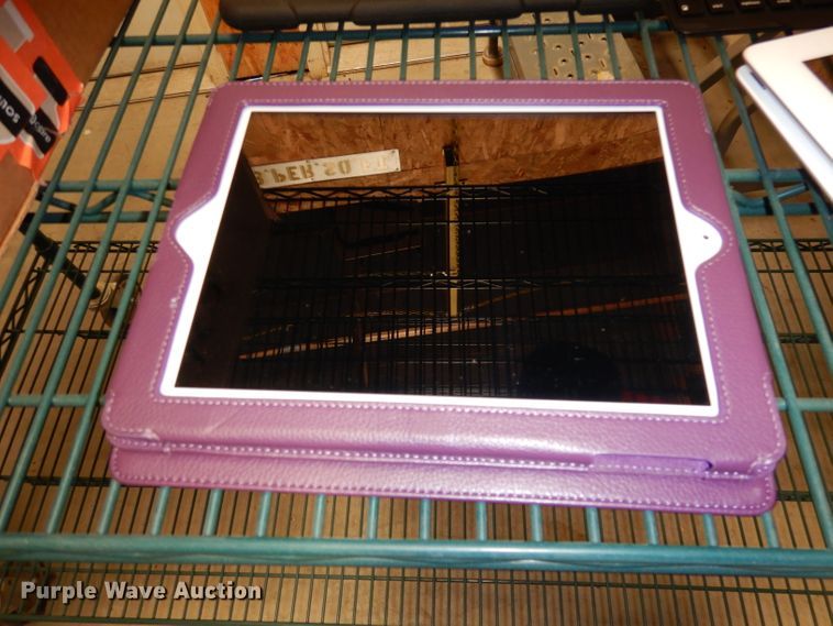 image for item HU9161 (10) Apple iPads