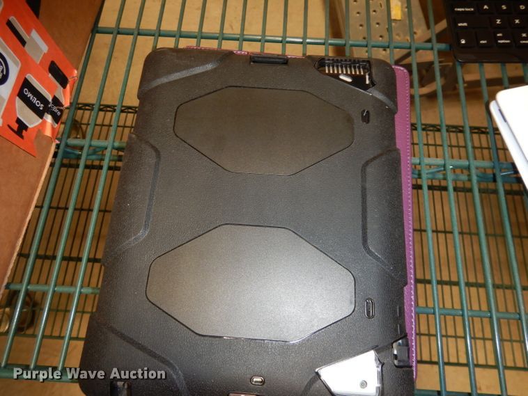 image for item HU9161 (10) Apple iPads