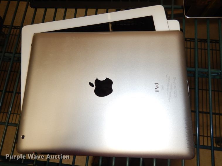 image for item HU9161 (10) Apple iPads