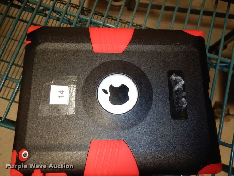 image for item HU9161 (10) Apple iPads