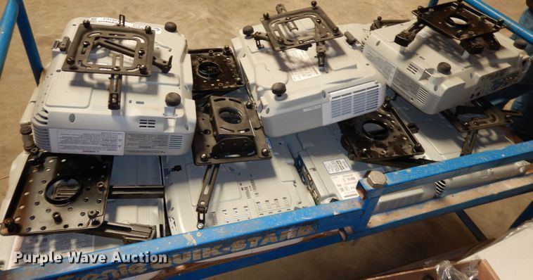 image for item HU9163 (11) Epson projectors